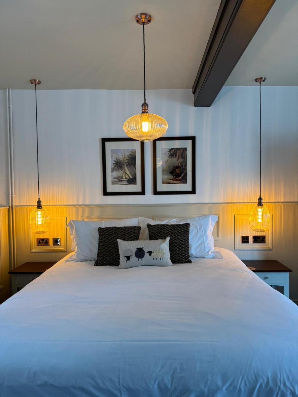 Woolpack 4*